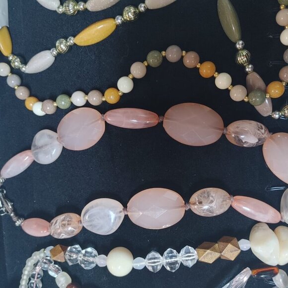 Set 3 Vintage Faux Stone Lucite Beaded Necklaces Earrings Gold Tone Multi Strand - Picture 4 of 10